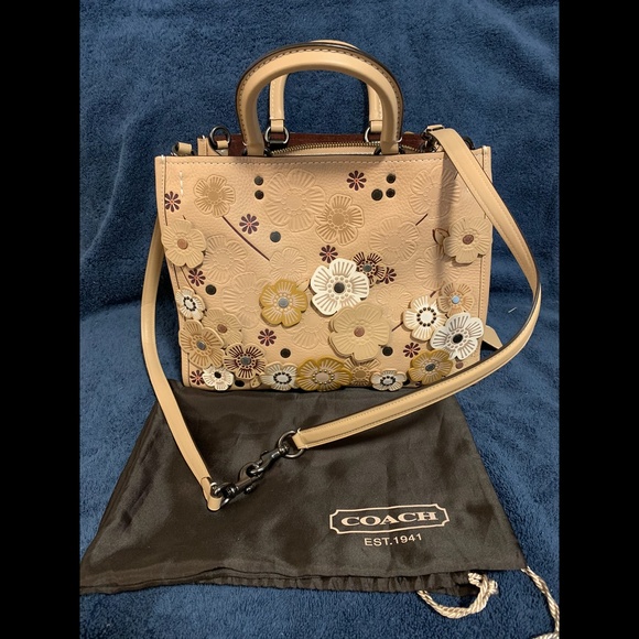 Tea rose Rogue bag by Coach - Picture 3 of 8